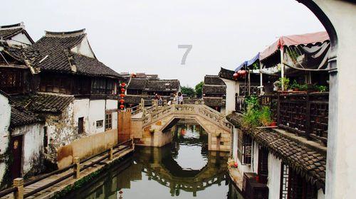 芭比的大学之旅